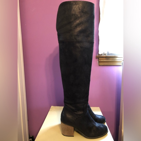 Hinge Canton Over the knee boot. Size 7. Color Black - Picture 6 of 12